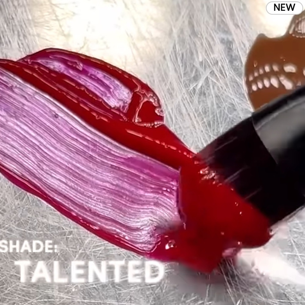MAC Cosmetics Lipglass - Vibrant Red - Picture 6 of 8